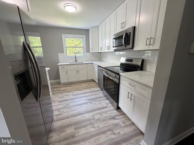 2311 SHERMAN AVE, Wilmington, DE 19804