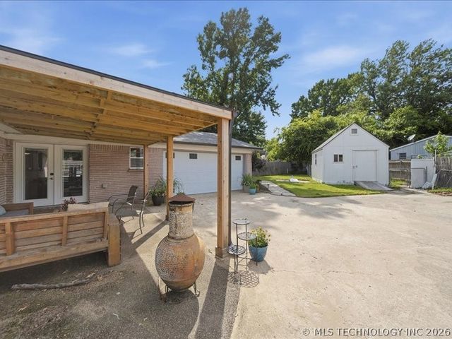 6831 E 17th Street, Tulsa, OK 74112