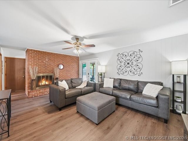 6831 E 17th Street, Tulsa, OK 74112