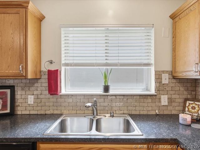 6831 E 17th Street, Tulsa, OK 74112