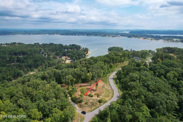 102 Ridgeline Tr, Dandridge, TN 37725