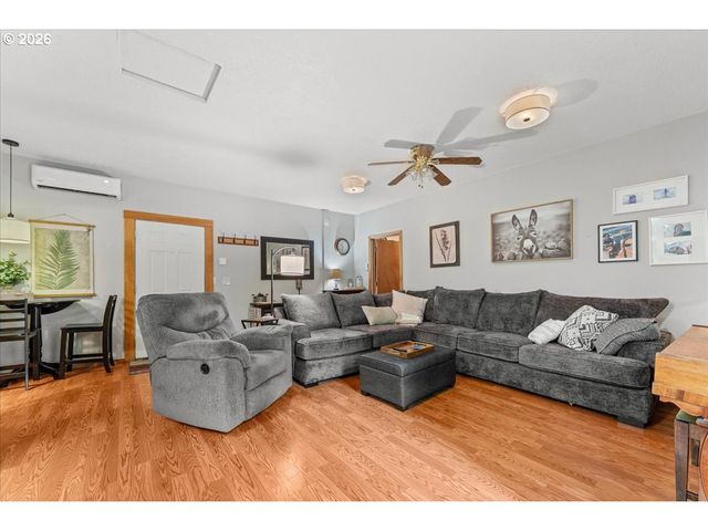 34102 Ne 14TH Ave, La Center, WA 98629