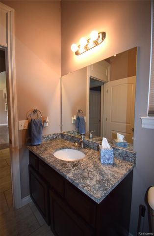 55752 Timbers Edge Drive, Shelby Charter Township, MI 48316