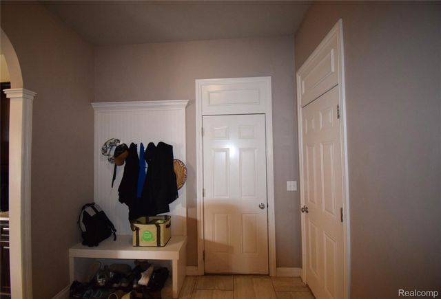 55752 Timbers Edge Drive, Shelby Charter Township, MI 48316