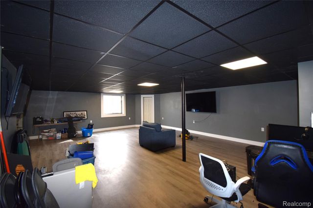 55752 Timbers Edge Drive, Shelby Charter Township, MI 48316