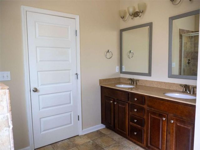 65 Silver Peak Drive, Covington, GA 30016