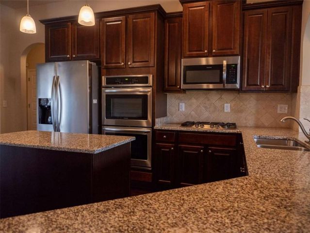 65 Silver Peak Drive, Covington, GA 30016