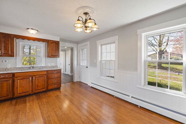 10 Highland St, Spencer, MA 01562