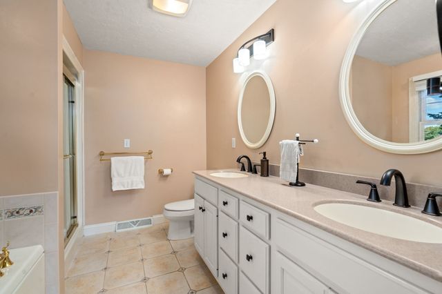 6 Perennial Ln, Hampden, MA 01036