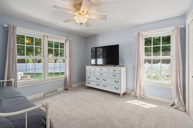 6 Perennial Ln, Hampden, MA 01036
