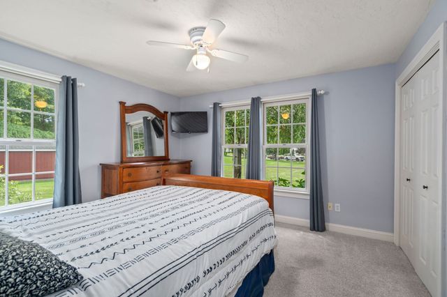 6 Perennial Ln, Hampden, MA 01036