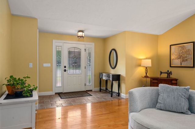 6 Perennial Ln, Hampden, MA 01036
