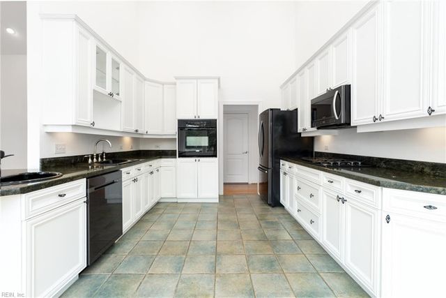 748 Virginia Dare DR, Virginia Beach, VA 23451