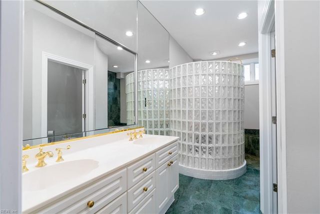 748 Virginia Dare DR, Virginia Beach, VA 23451