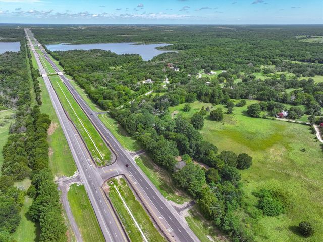 15581 E Hwy 175, Kemp, TX 75143