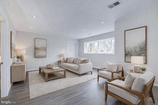 3319 NASH PL SE, Washington, DC 20020