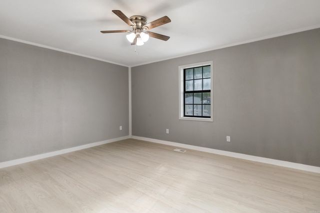 100 S 22nd Avenue, Paragould, AR 72450