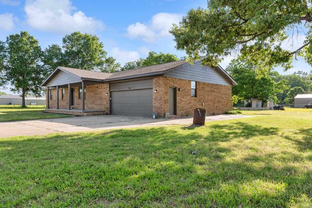 100 S 22nd Avenue, Paragould, AR 72450
