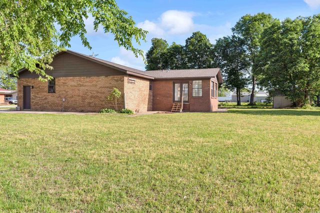 100 S 22nd Avenue, Paragould, AR 72450