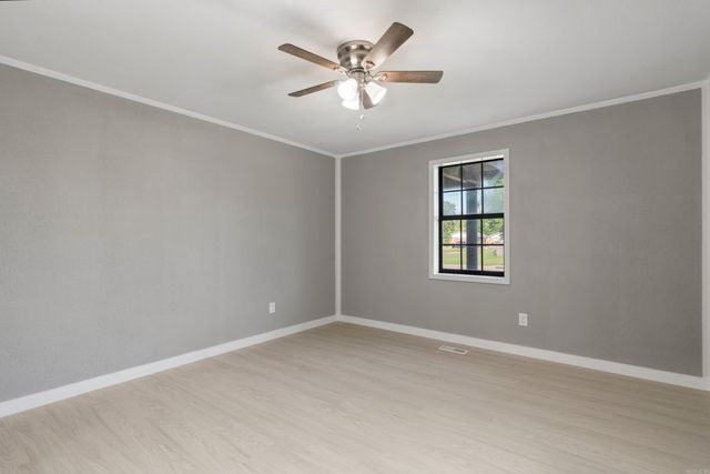 100 S 22nd Avenue, Paragould, AR 72450