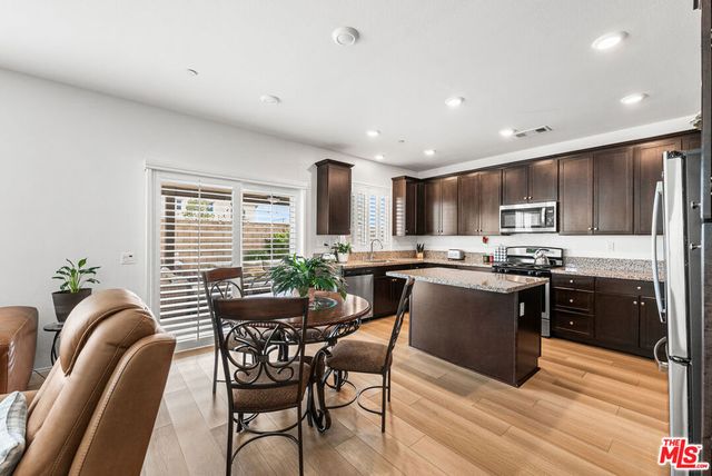 13041 Echo Valley Street, Victorville, CA 92392