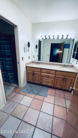 5830 W Bridle Way, Tucson, AZ 85743