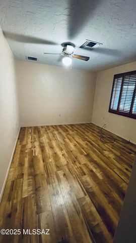 5830 W Bridle Way, Tucson, AZ 85743