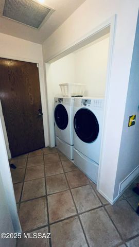 5830 W Bridle Way, Tucson, AZ 85743