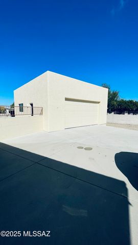 5830 W Bridle Way, Tucson, AZ 85743