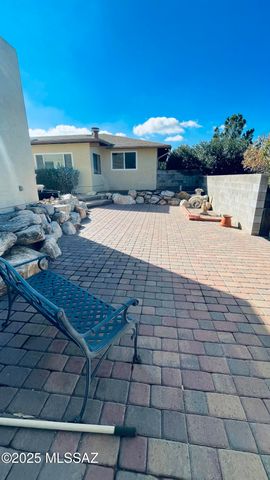 5830 W Bridle Way, Tucson, AZ 85743