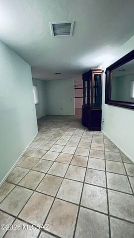 5830 W Bridle Way, Tucson, AZ 85743