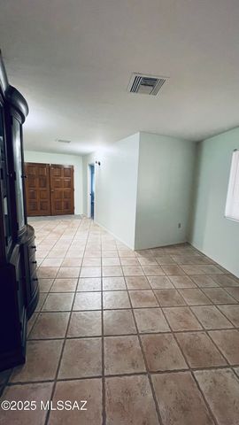 5830 W Bridle Way, Tucson, AZ 85743