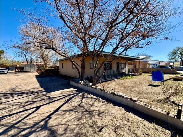 444 Main Street NW, Los Lunas, NM 87031