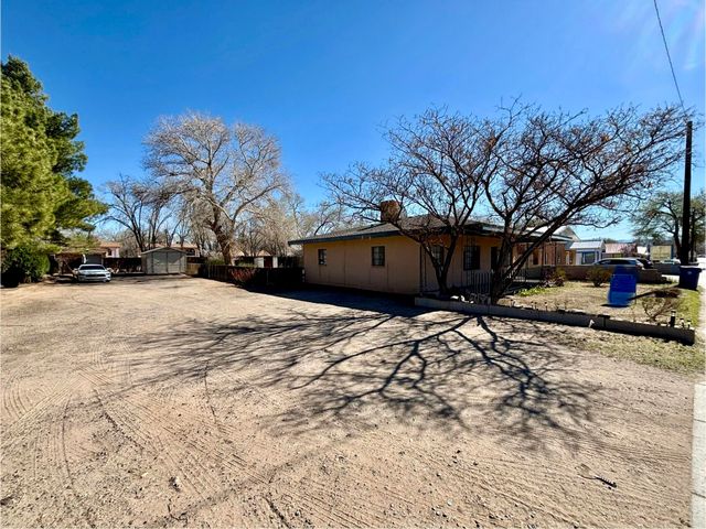 444 Main Street NW, Los Lunas, NM 87031