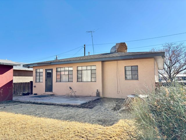 444 Main Street NW, Los Lunas, NM 87031