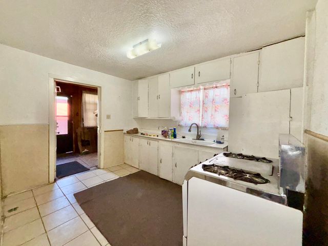 444 Main Street NW, Los Lunas, NM 87031