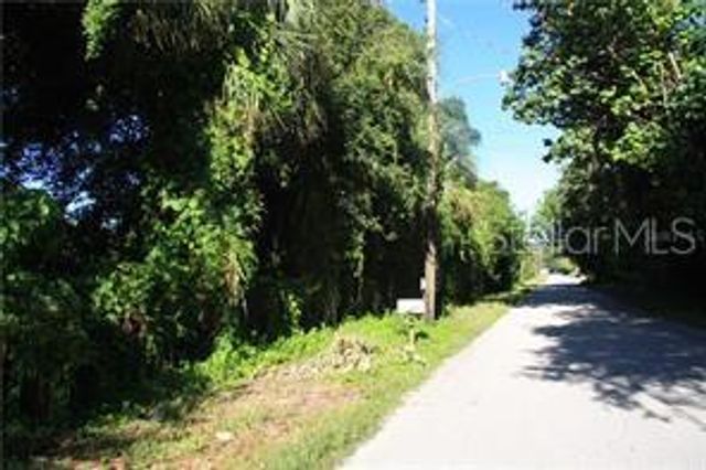 2801 11TH AVENUE E, Bradenton, FL 34208