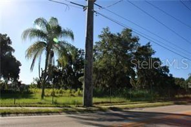 2801 11TH AVENUE E, Bradenton, FL 34208