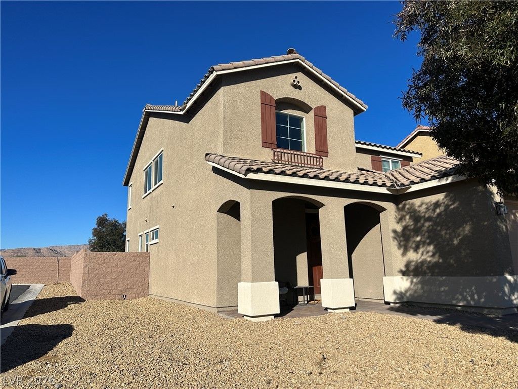 6471 Pochman Mesa Street, Las Vegas, NV 89113