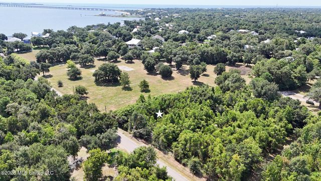 134 Julia Street, Bay Saint Louis, MS 39520