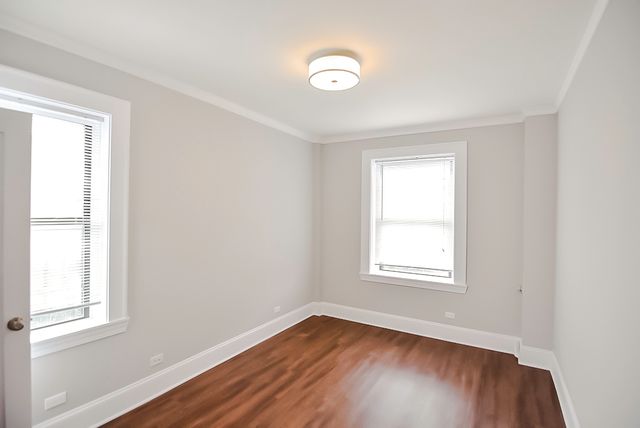 817 W Lakeside Place 611, Chicago, IL 60640