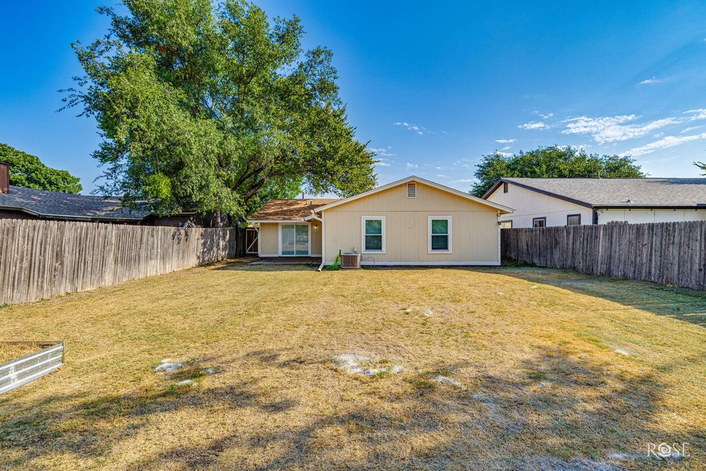 Image 22 of property listing at 1229 Tres Rios Drive, San Angelo, TX 76903