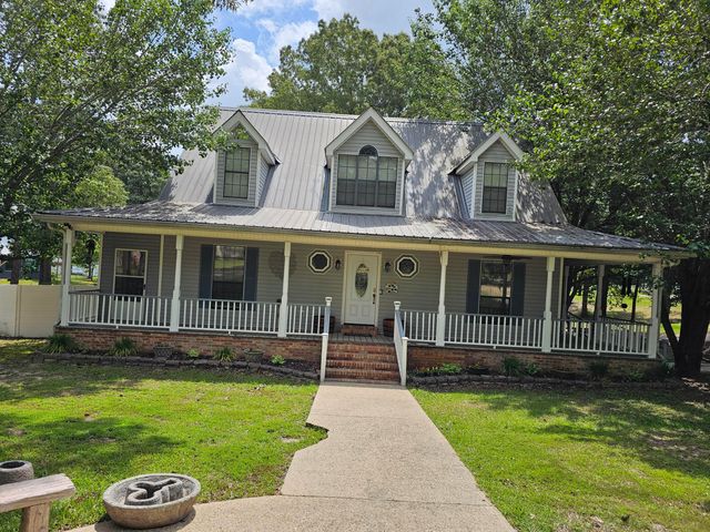 6 Bonnie Ln., Lumberton, MS 39455