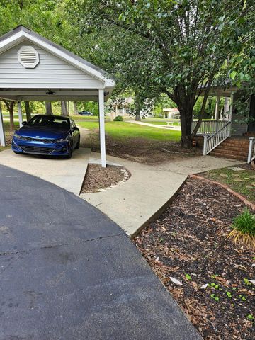 6 Bonnie Ln., Lumberton, MS 39455