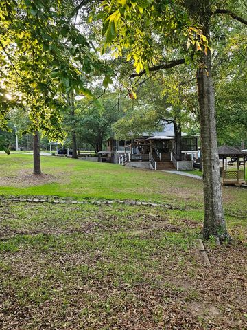 6 Bonnie Ln., Lumberton, MS 39455