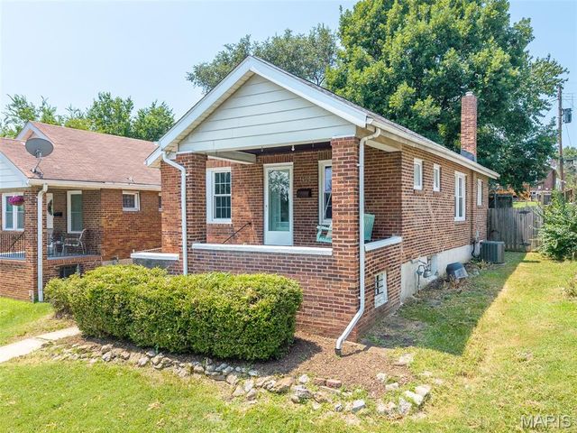 1457 Sproule Avenue, St Louis, MO 63139
