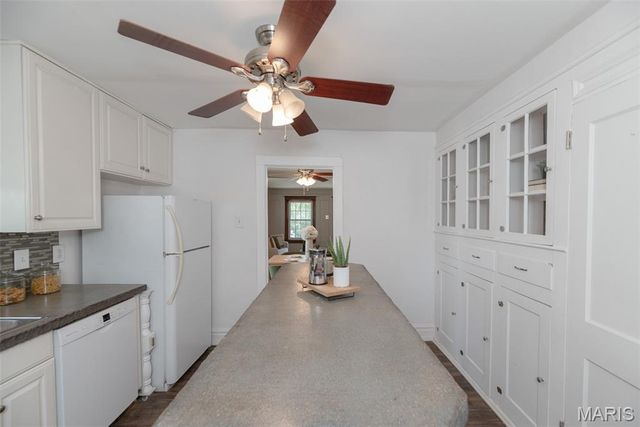 1457 Sproule Avenue, St Louis, MO 63139