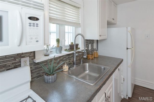1457 Sproule Avenue, St Louis, MO 63139