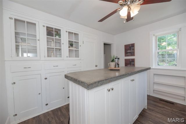 1457 Sproule Avenue, St Louis, MO 63139