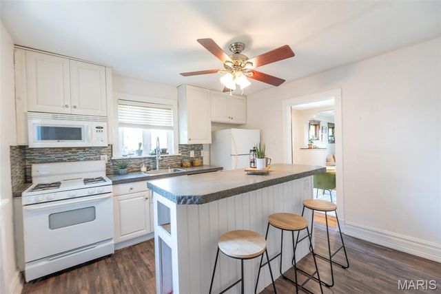 1457 Sproule Avenue, St Louis, MO 63139